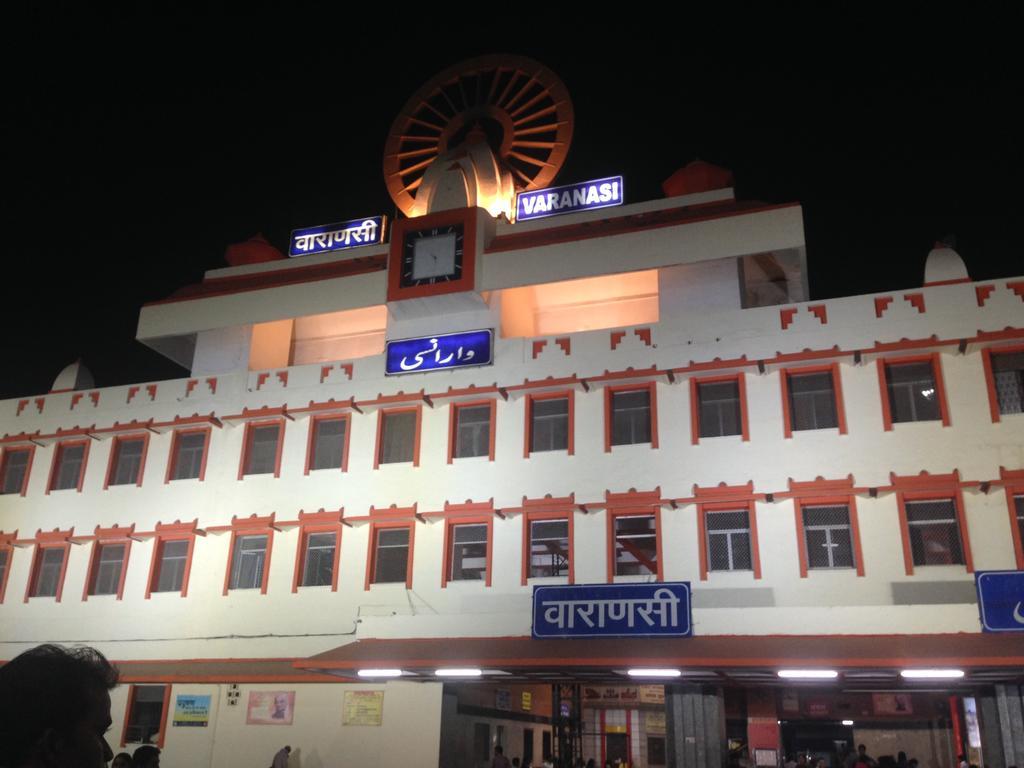 Paradise Inn Guest House Varanasi Exterior photo