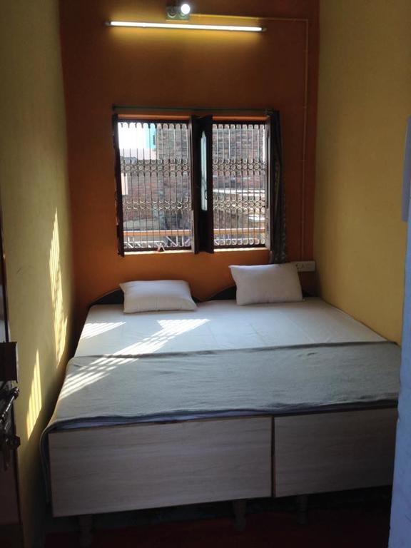Paradise Inn Guest House Varanasi Room photo