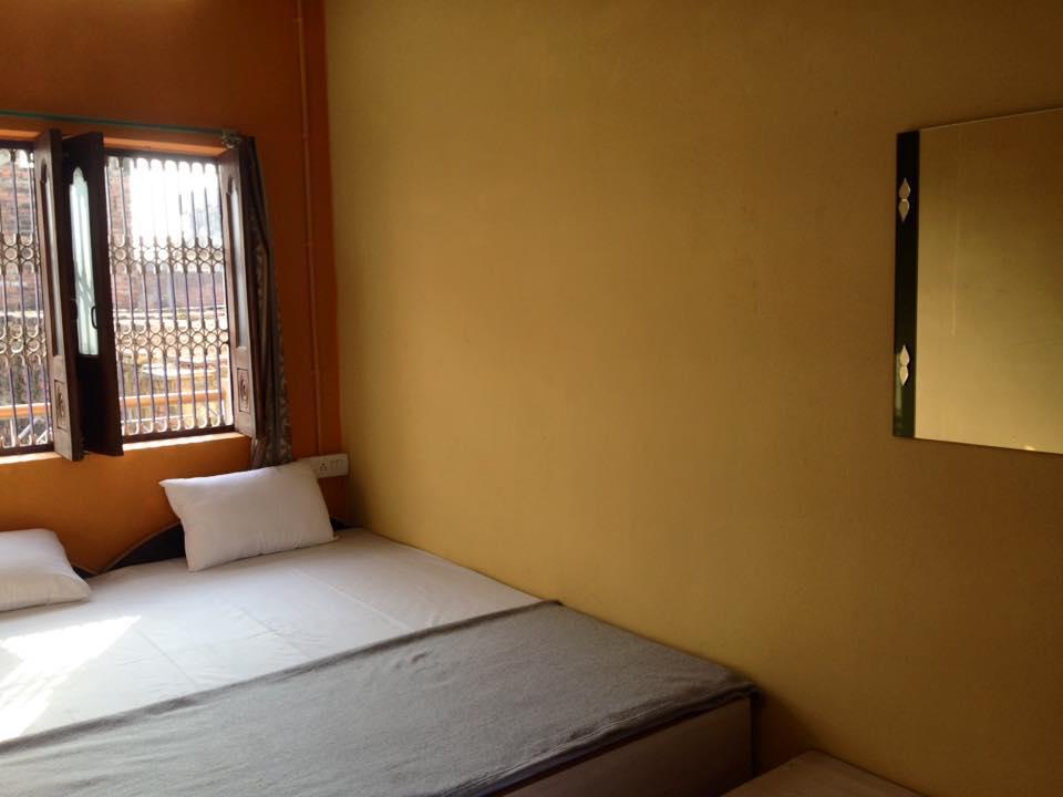 Paradise Inn Guest House Varanasi Room photo