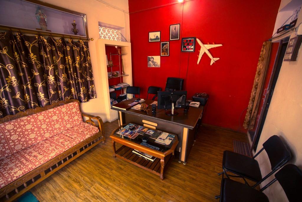 Paradise Inn Guest House Varanasi Exterior photo