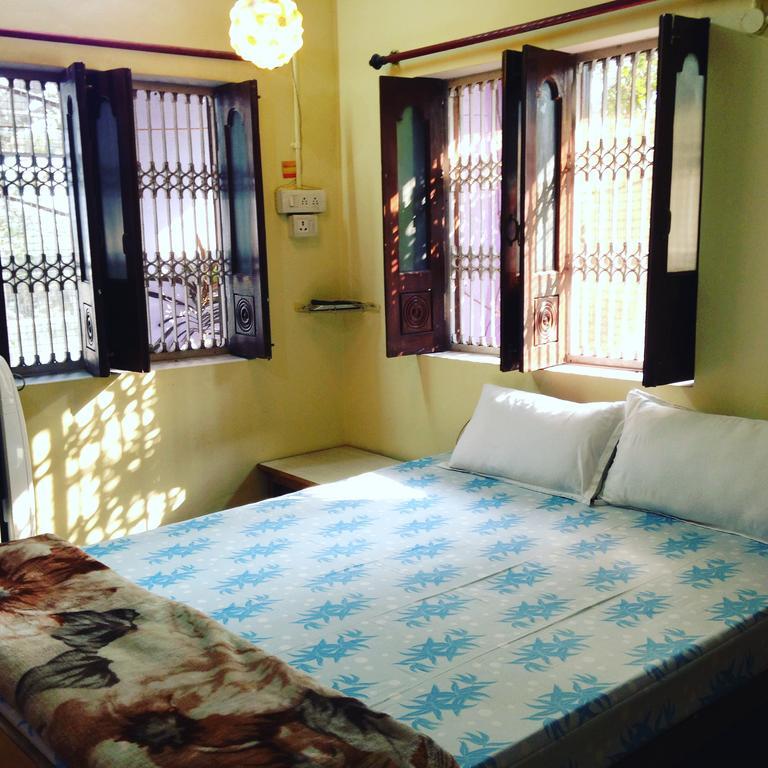 Paradise Inn Guest House Varanasi Exterior photo